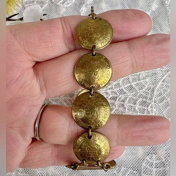 Vintage 70's/80's Peruvian South American Brass Domed Coin Bracelet - Picture 6 of 10